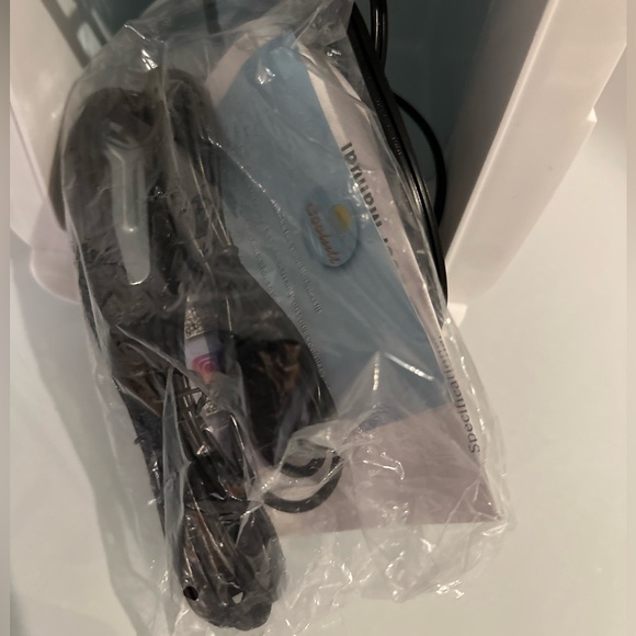 COOLULI Mini Fridge-White - Picture 5 of 6